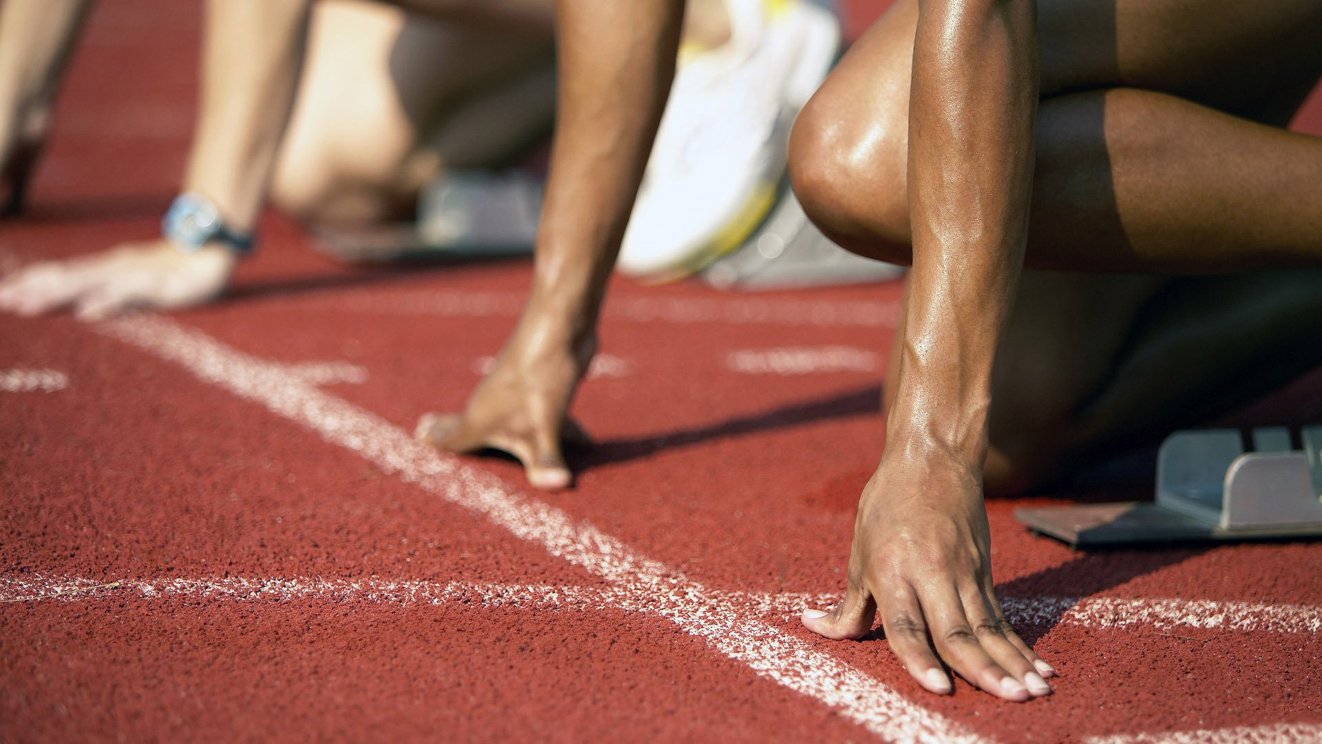 南非羚羊队的快速反击:每一次抢断和反击都如闪电般迅猛,北非大羚羊